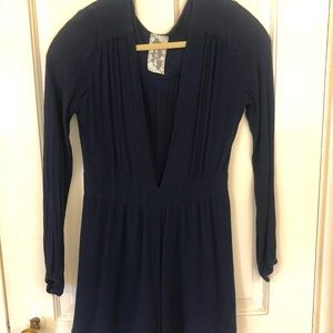 Sadie and Sage navy longsleeve romoer